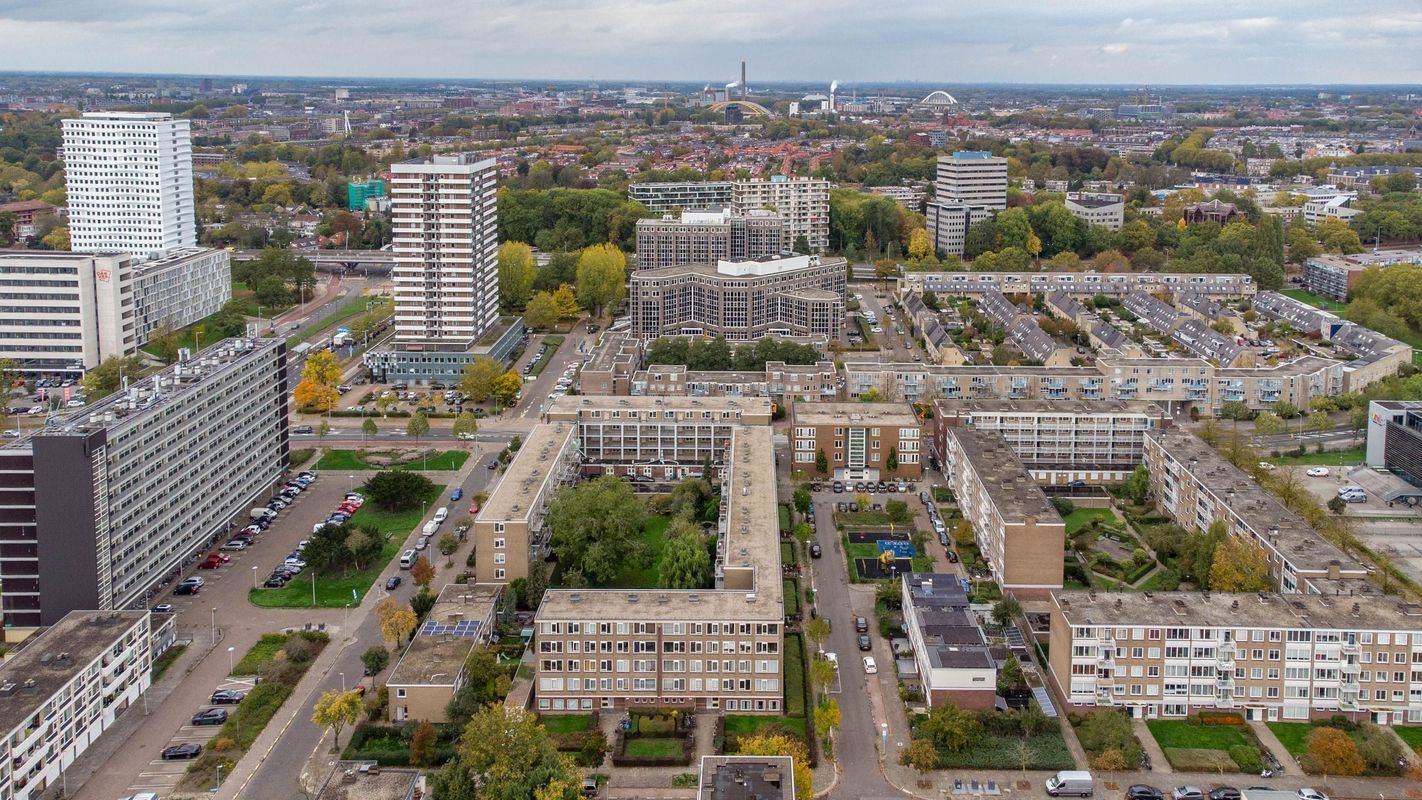 Van Eysingalaan 242 Photo Blur 17