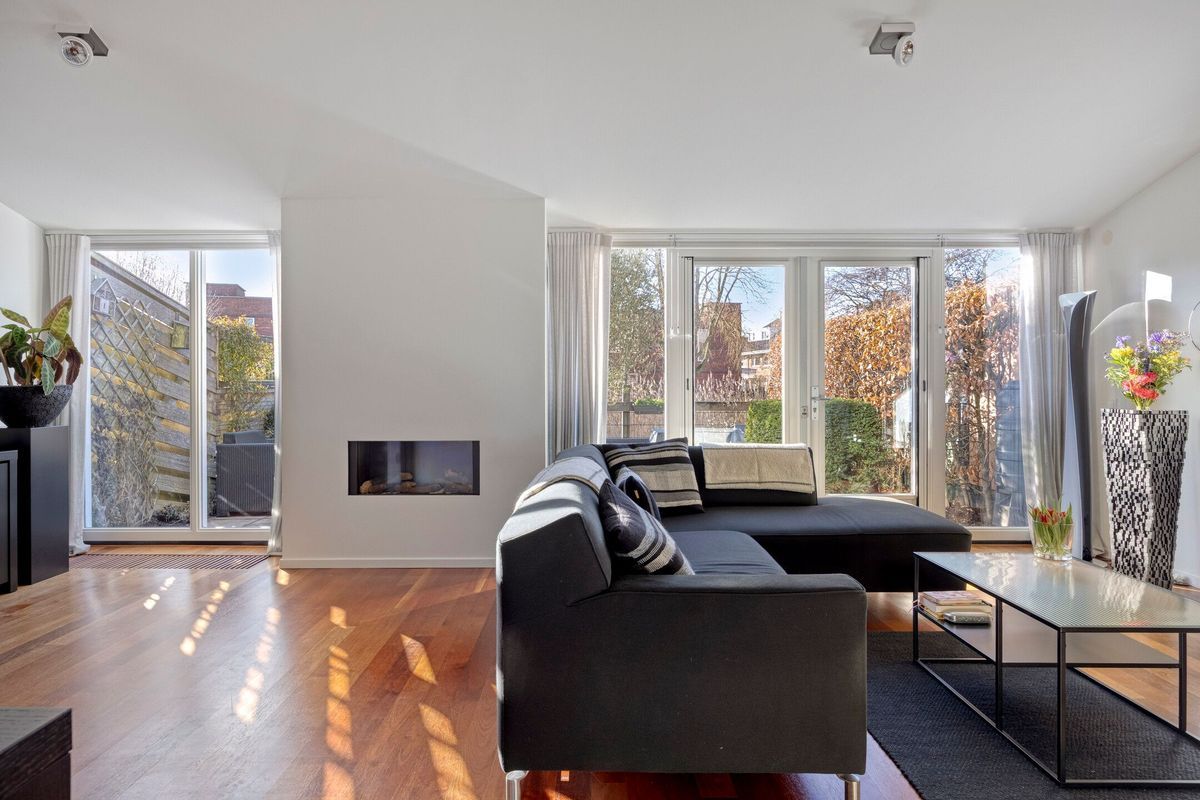 Willem van Leusdenlaan 8 Photo Blur 2