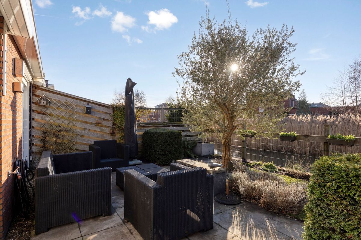 Willem van Leusdenlaan 8 Photo Blur 5