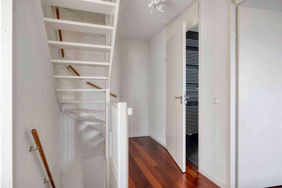 Willem van Leusdenlaan 8 Photo Blur 32