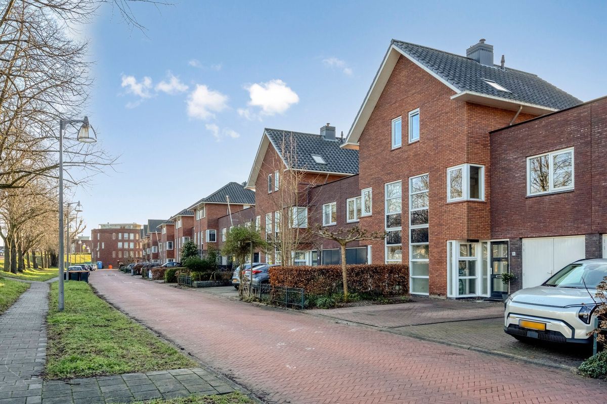 Willem van Leusdenlaan 8 Photo Blur 38