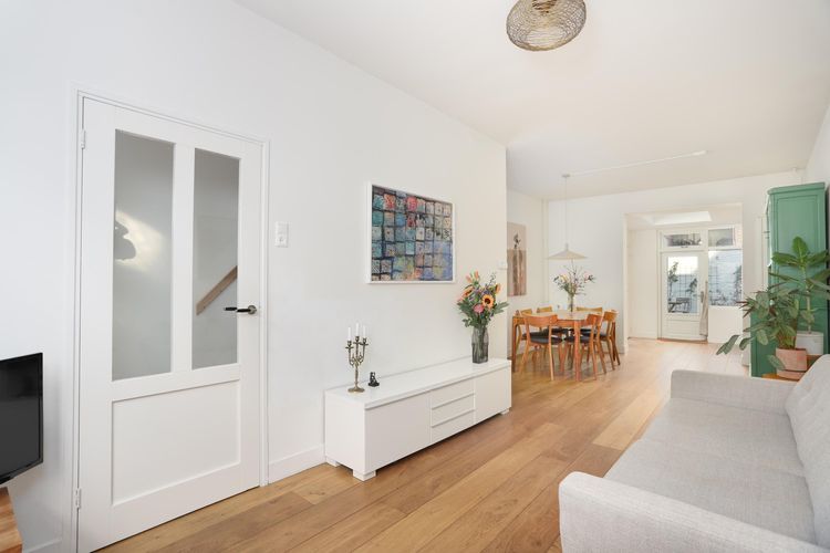 Kerkdwarsstraat 12 Photo 1