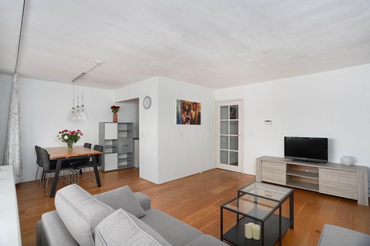 Aartsbisschop Romerostraat 217 Photo 1