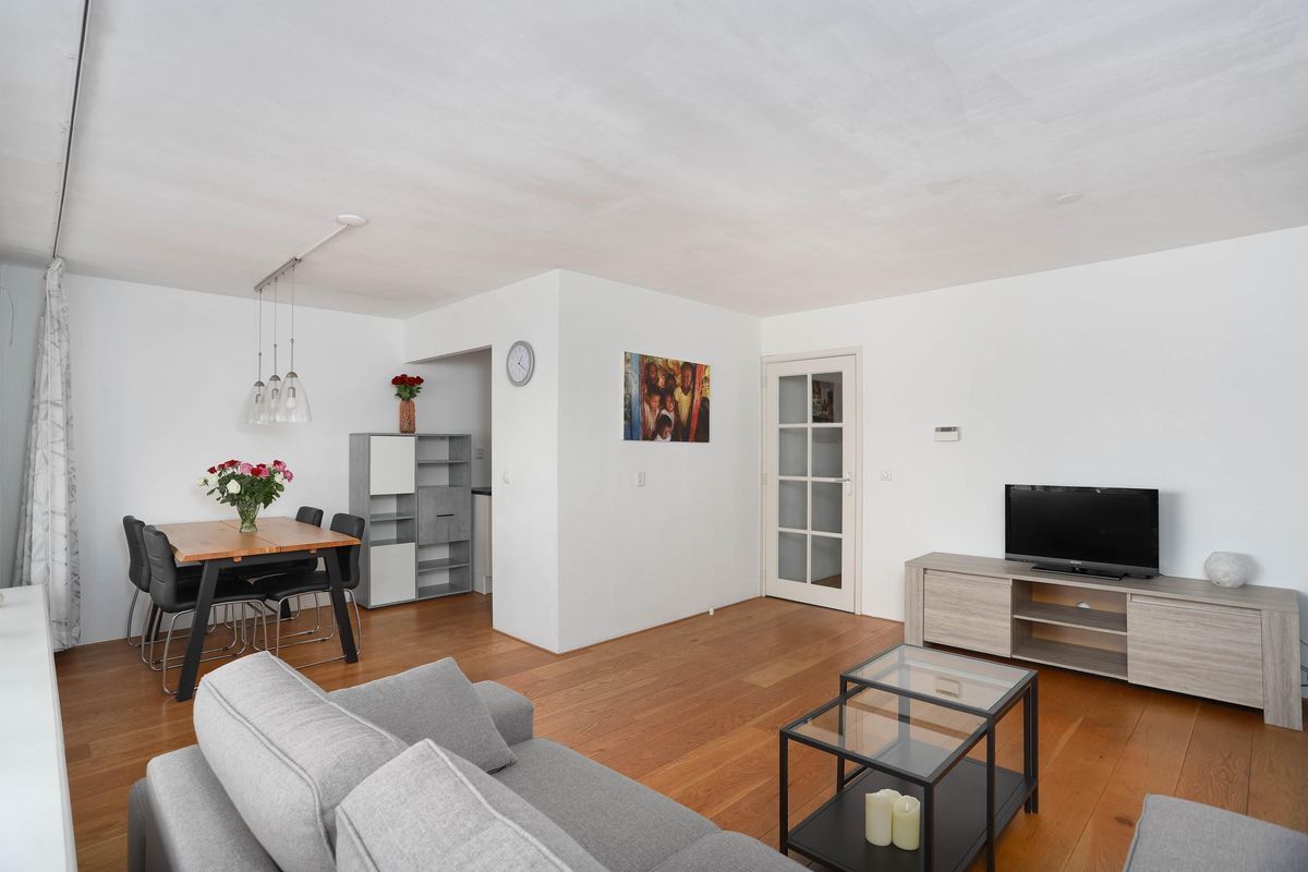 Aartsbisschop Romerostraat 217 Photo Blur 1