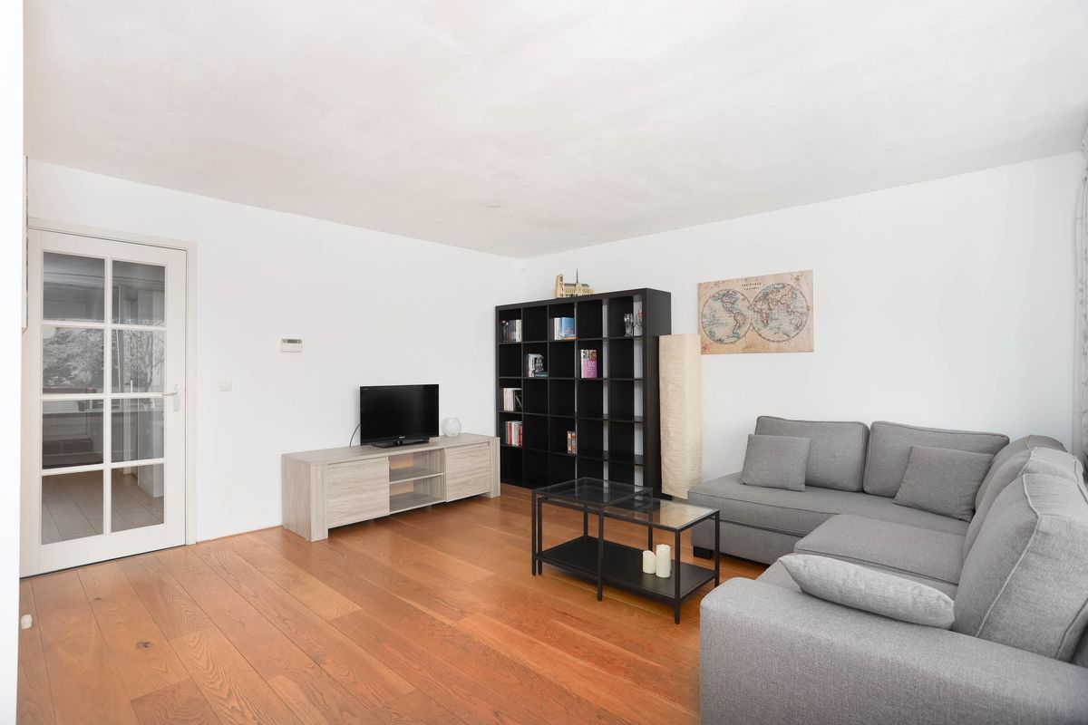 Aartsbisschop Romerostraat 217 Photo Blur 2