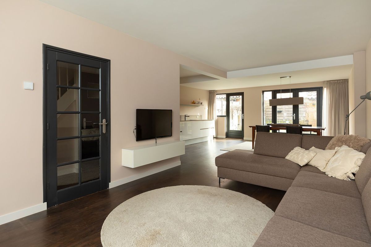 Olivier van Noortstraat 8 Photo Blur 8