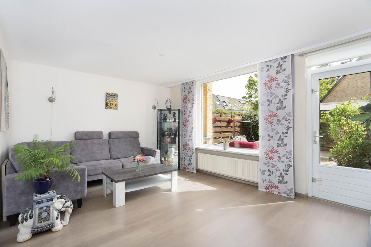 Olof Palmelaan 126 Photo Blur 4