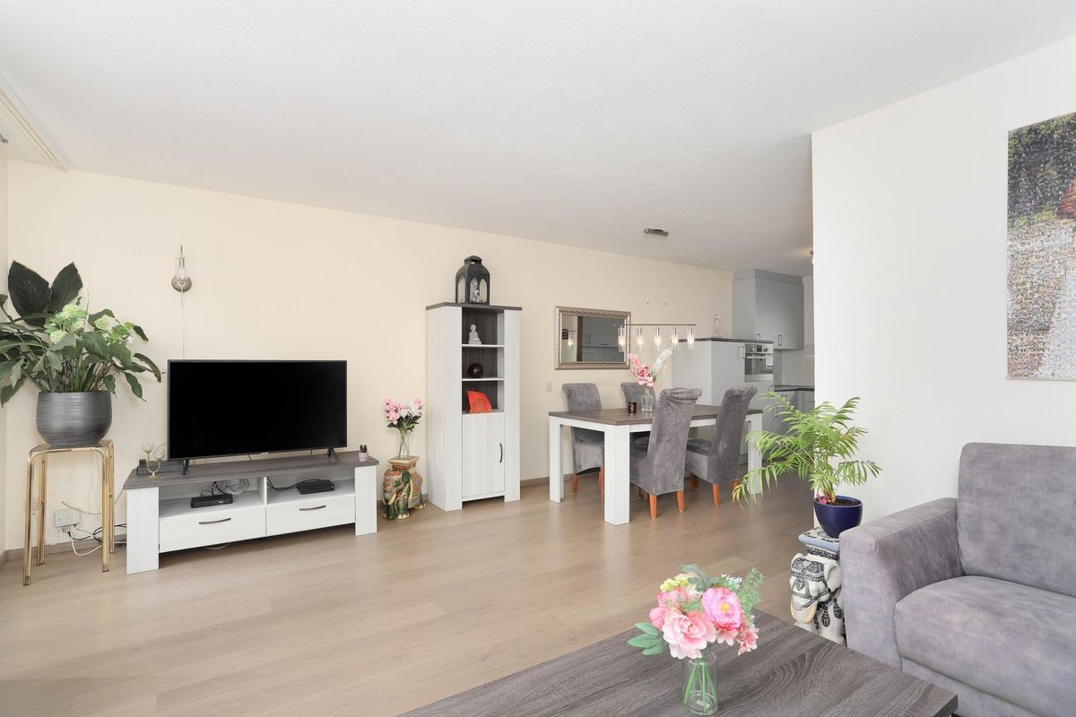 Olof Palmelaan 126 Photo Blur 6