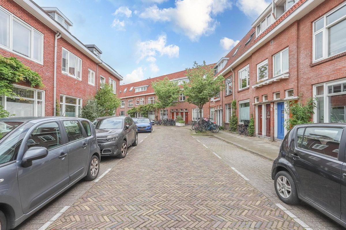 P.C. Borstraat 9-BS Photo Blur 29