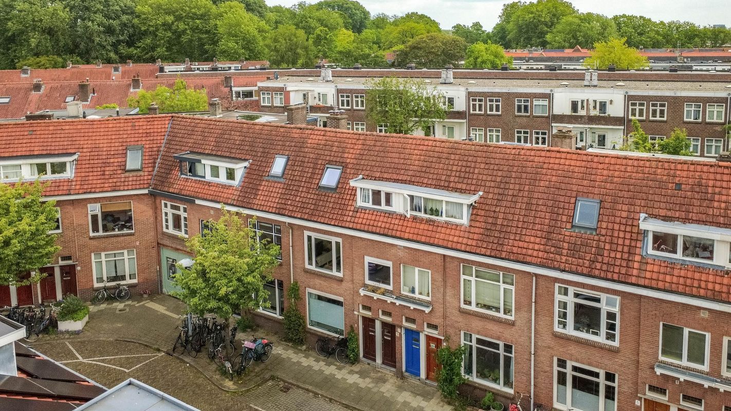 P.C. Borstraat 9-BS Photo Blur 31