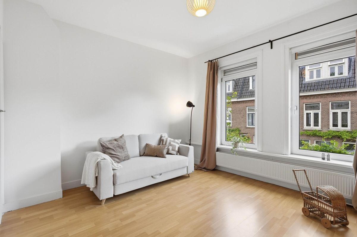Spieghelstraat 45 Photo Blur 13