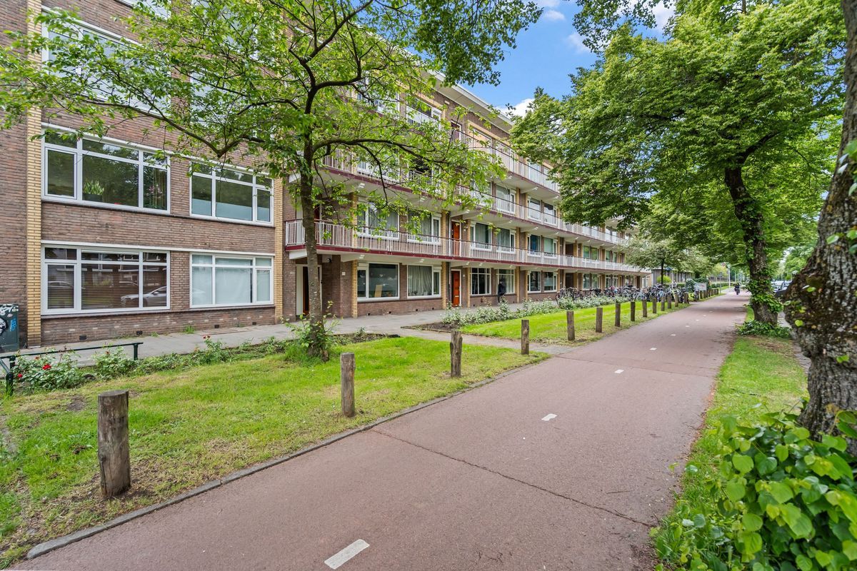 Burgemeester Norbruislaan 456 Photo Blur 1
