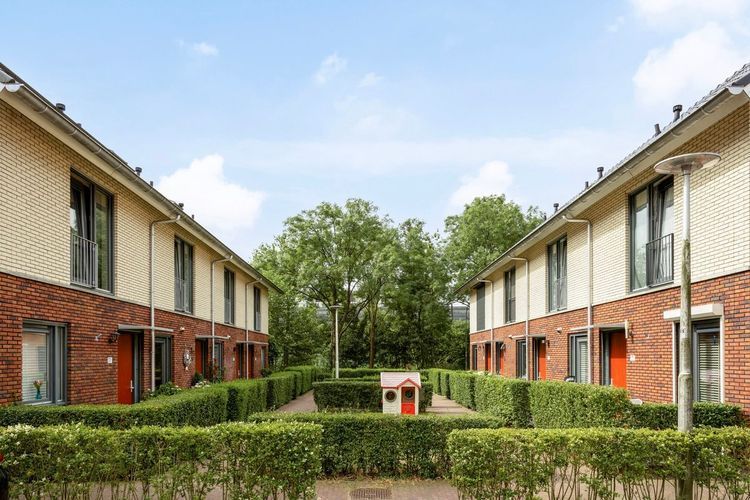 Emile Hullebroeckstraat 17-c Photo 1