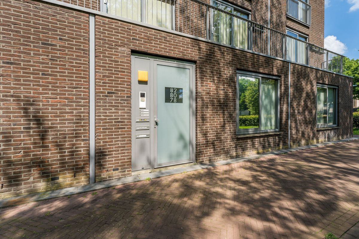 Prof. Kohnstammstraat 82 Photo Blur 2
