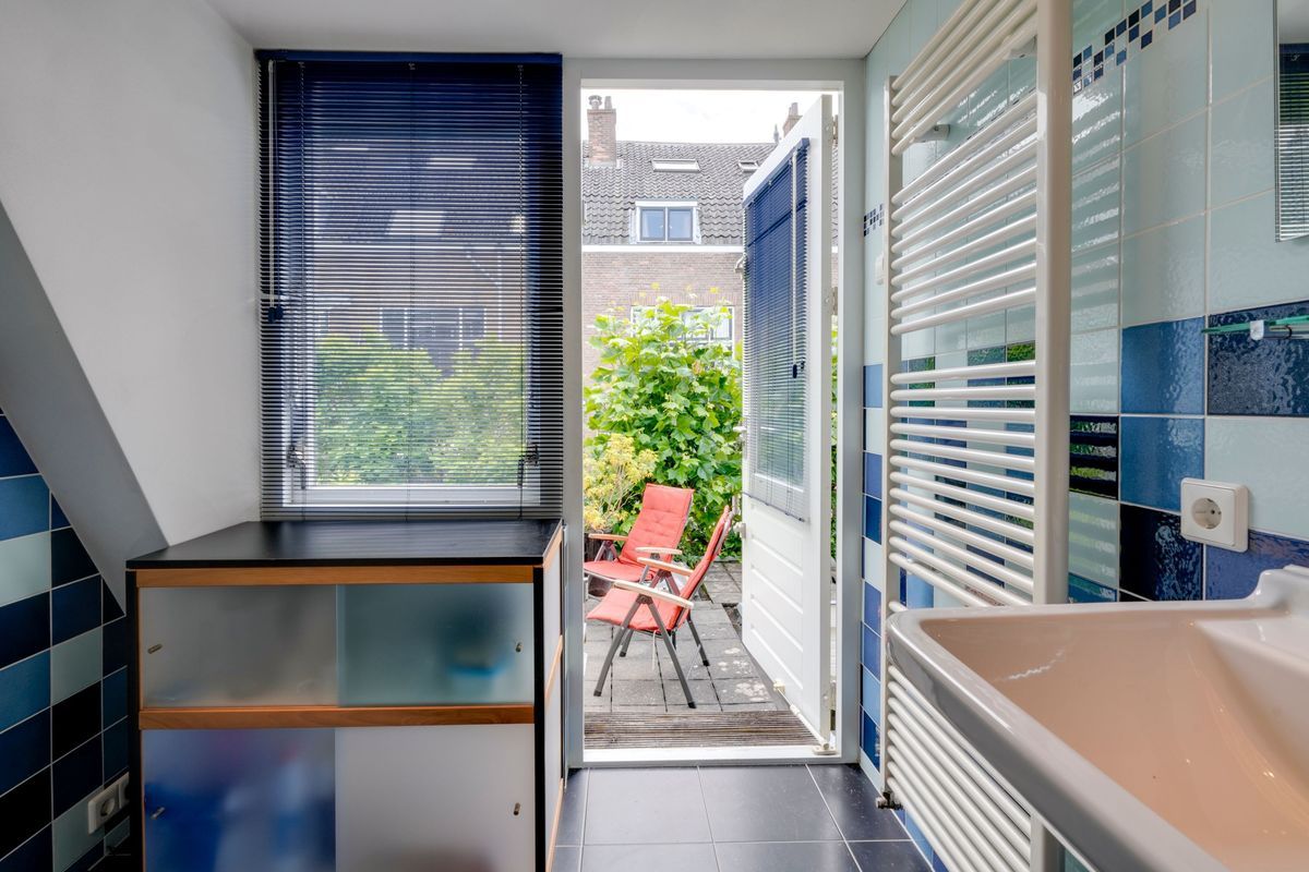 Oudwijkerveldstraat 119 Photo Blur 24