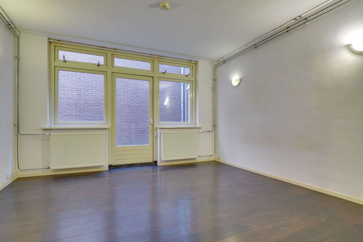 Wittevrouwenstraat 8-B Photo Blur 5