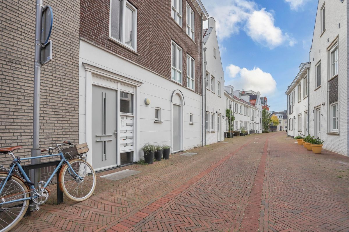 C.P. Klapstraat 30 Photo Blur 21