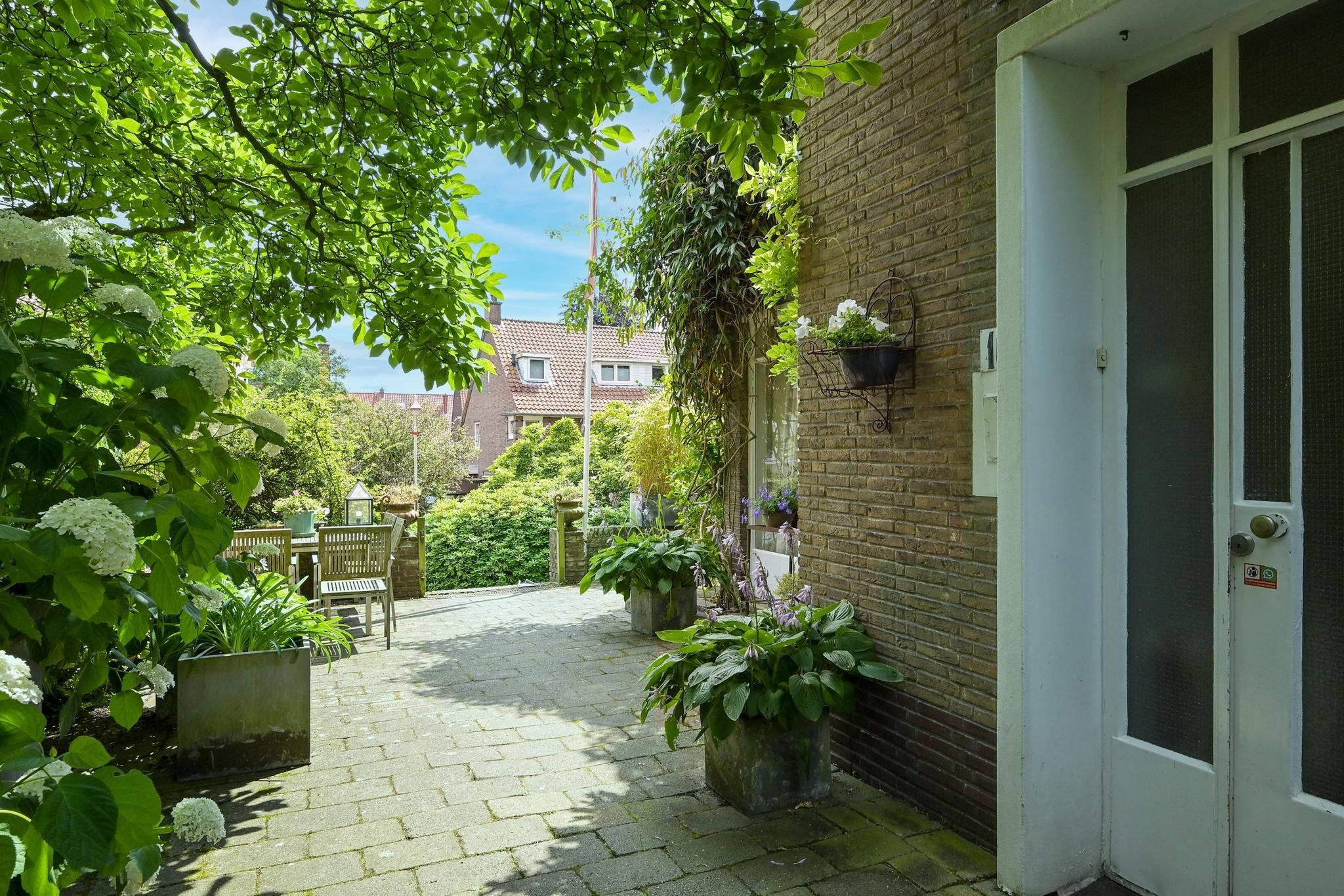 Van Voorschotenlaan 16 Photo Blur 5