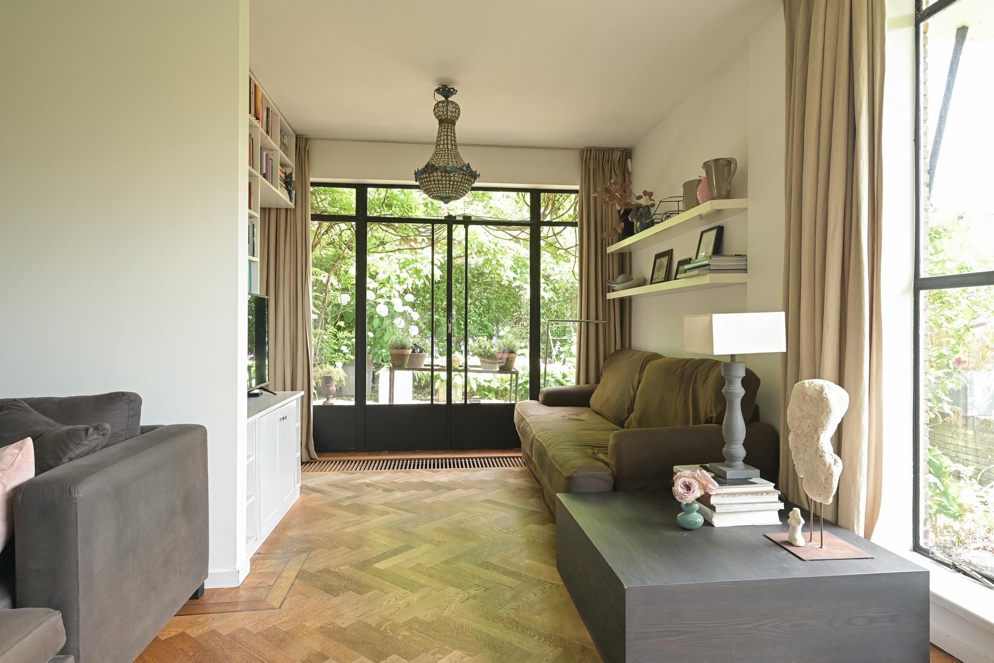 Van Voorschotenlaan 16 Photo Blur 8