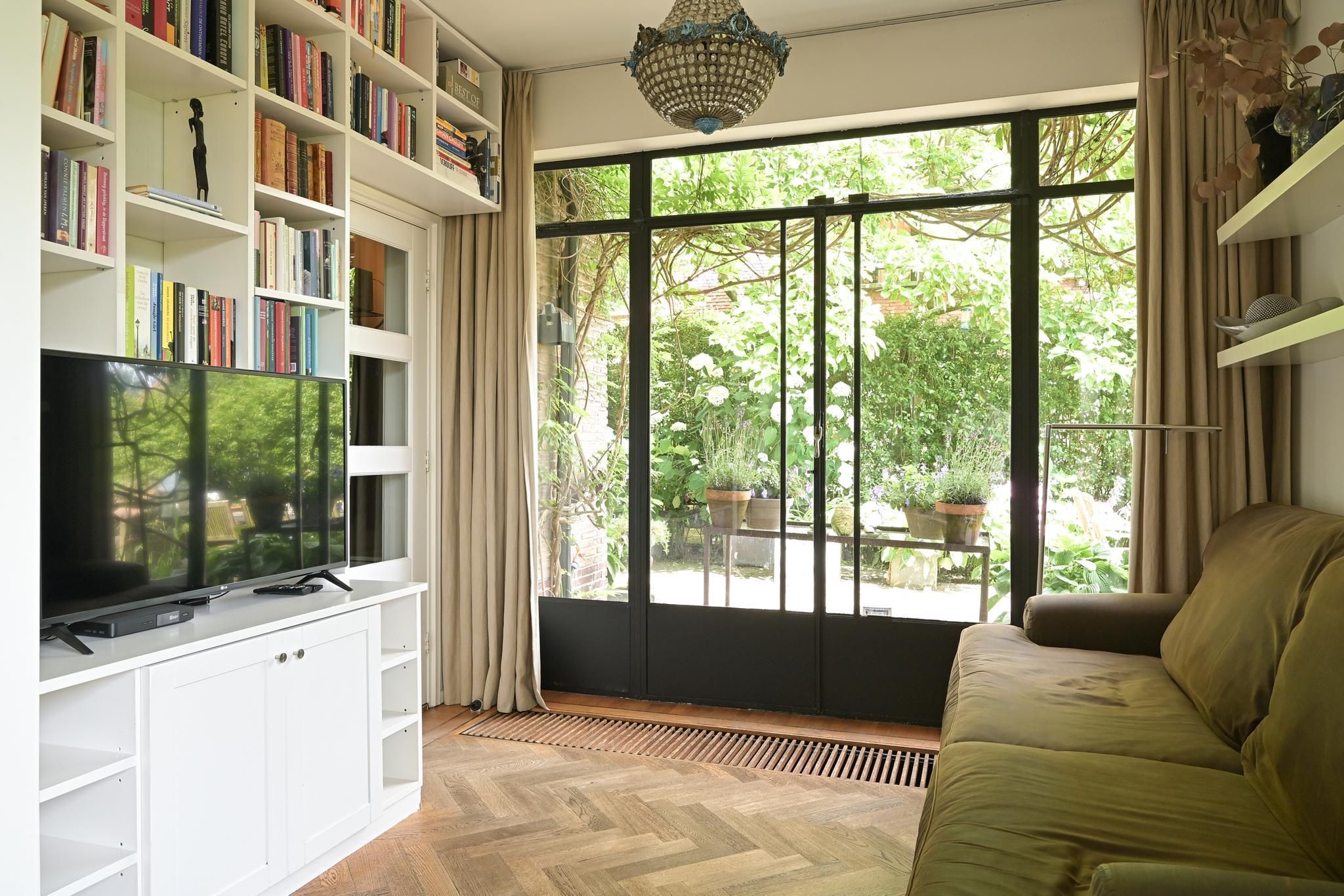 Van Voorschotenlaan 16 Photo Blur 9