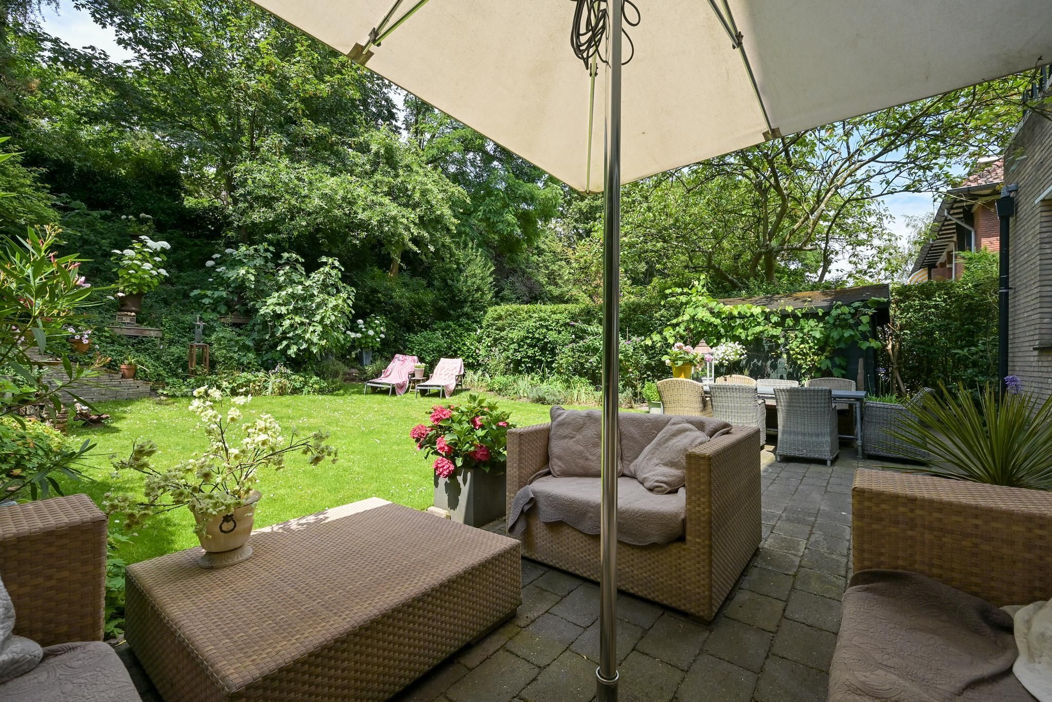 Van Voorschotenlaan 16 Photo Blur 22