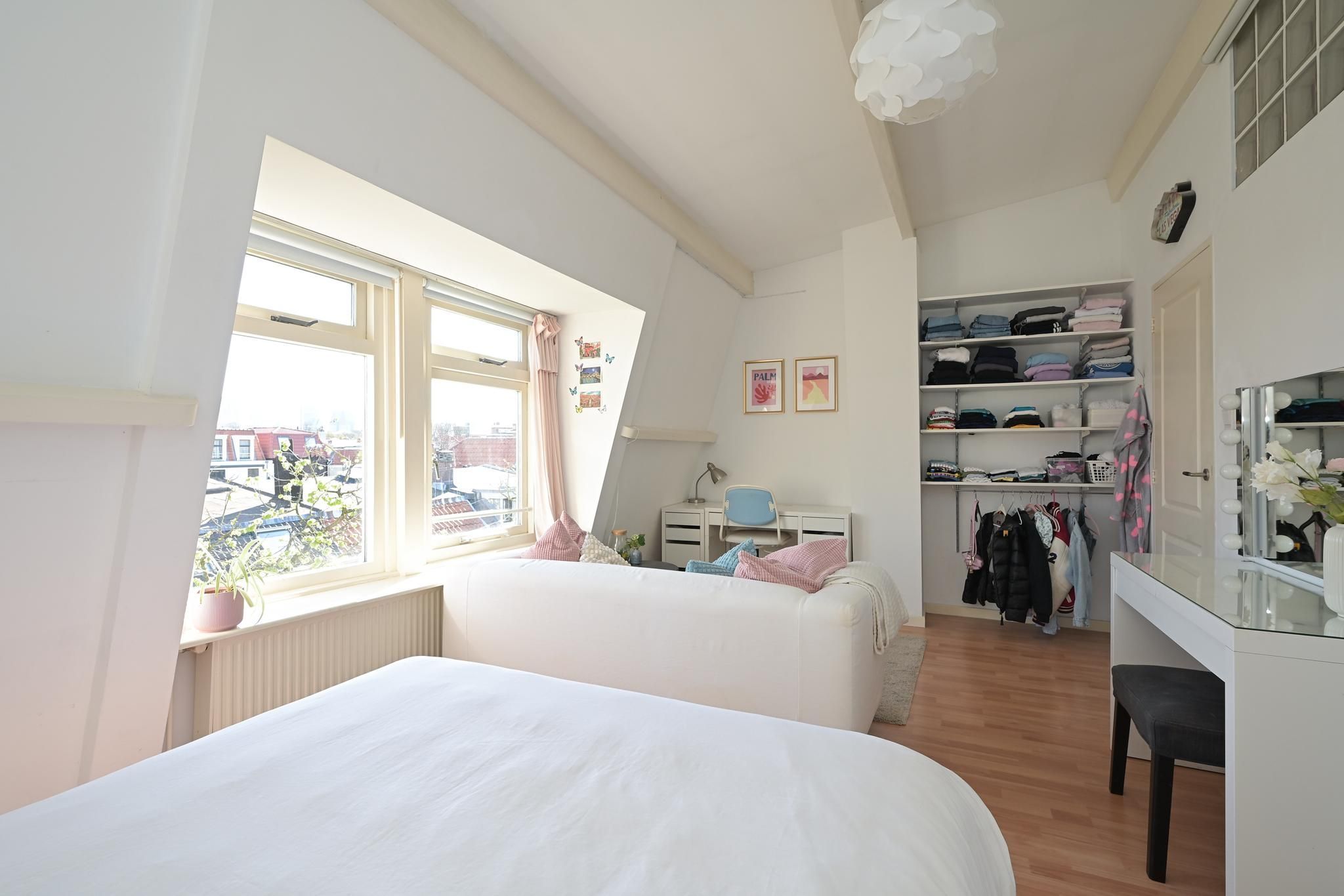 2e De Riemerstraat 156 Photo Blur 43