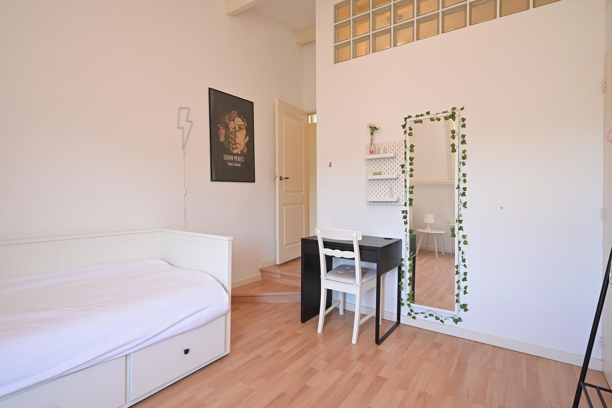 2e De Riemerstraat 156 Photo Blur 48