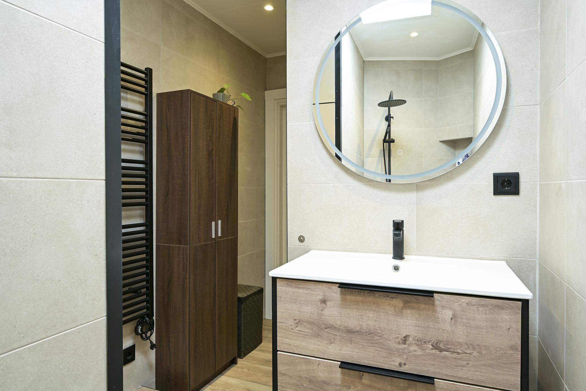 Caan van Necklaan 288 Photo Blur 22