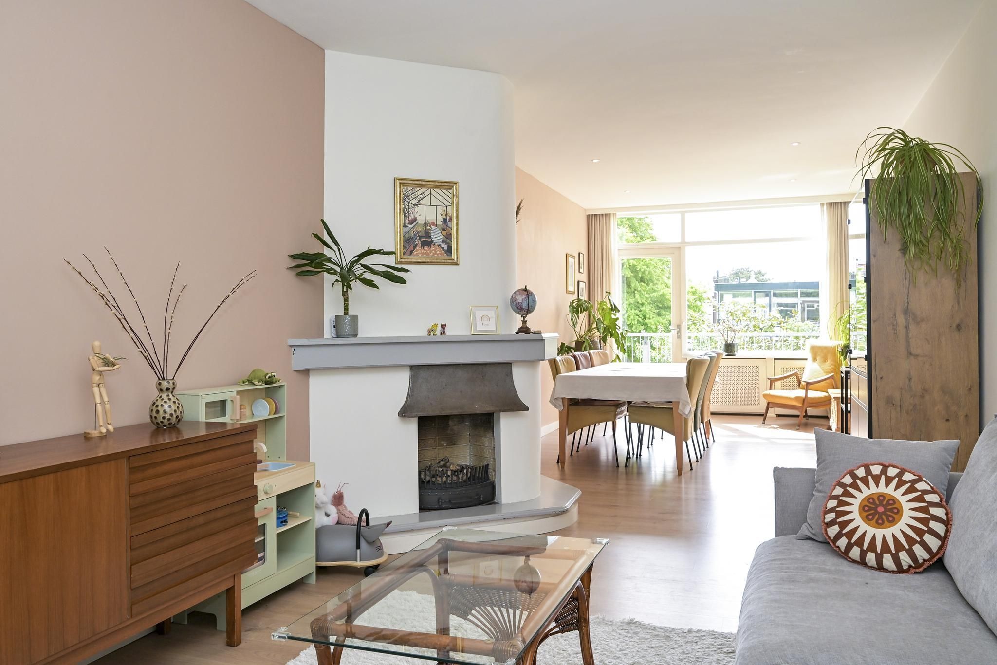 Caan van Necklaan 288 Photo Blur 1