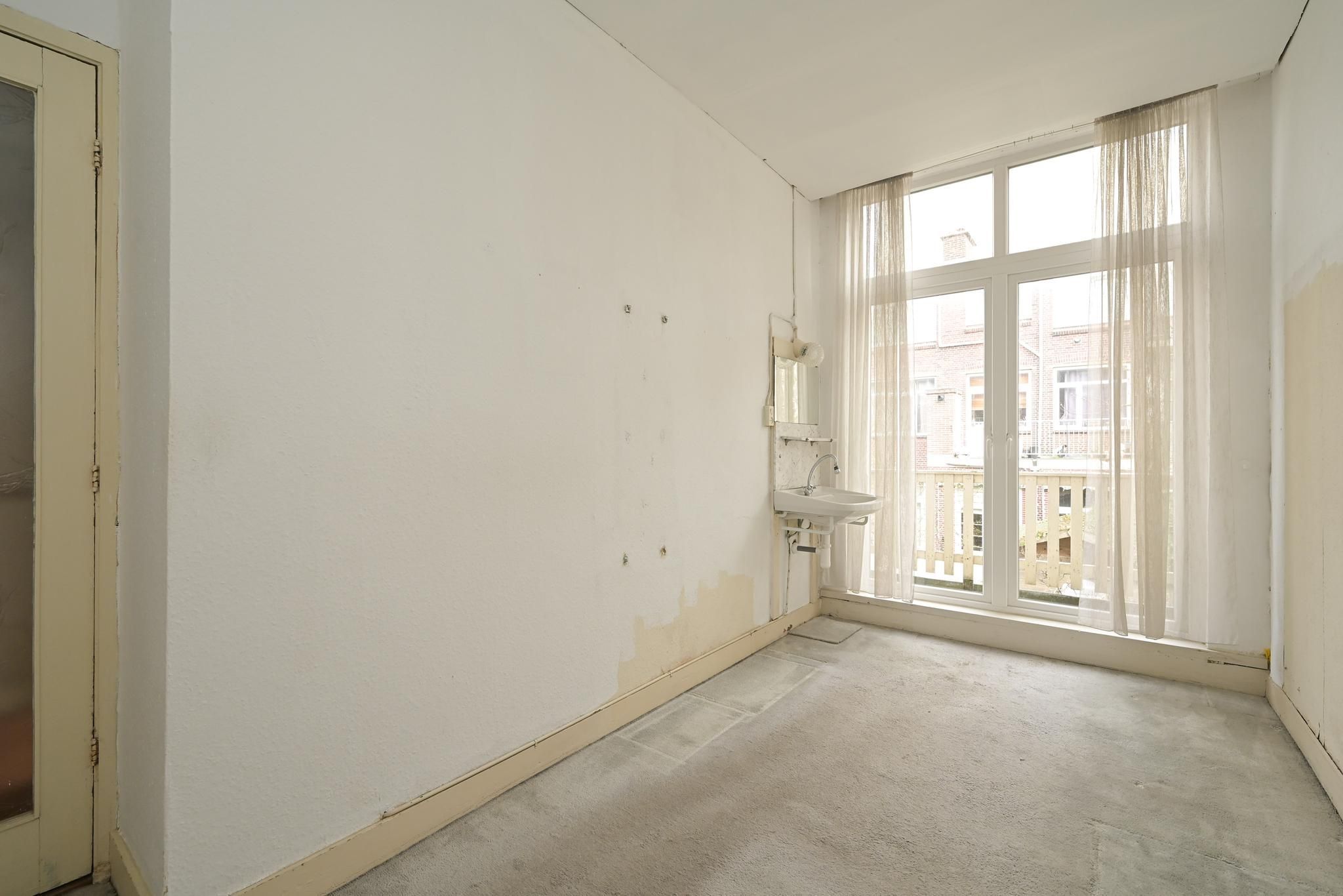 Rotterdamsestraat 32 Photo Blur 10