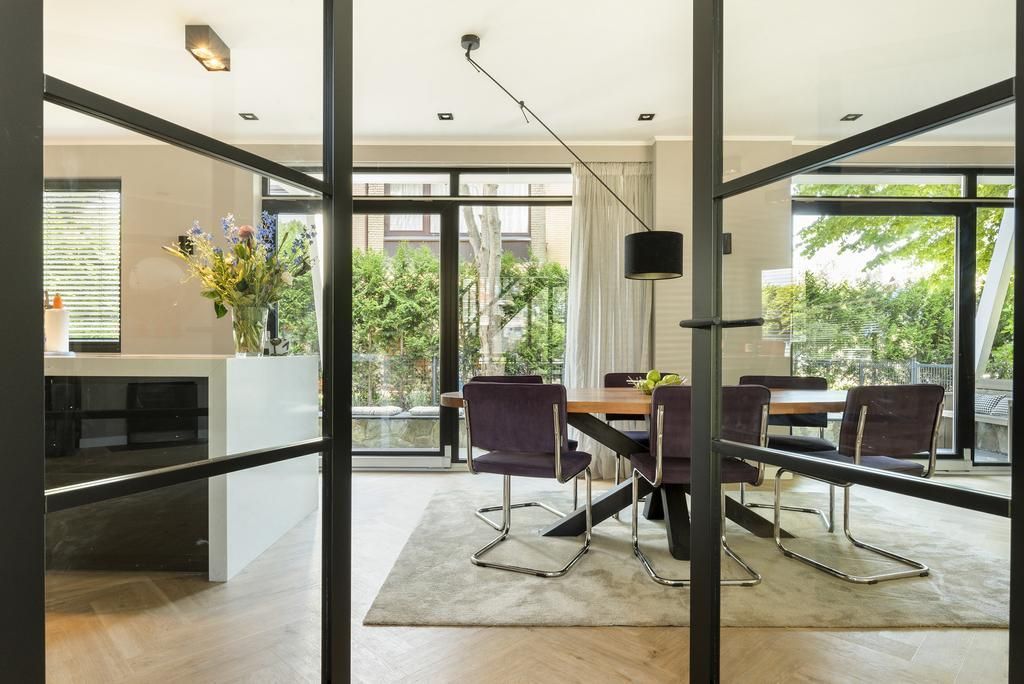 Suzannaland 5 Photo Blur 3