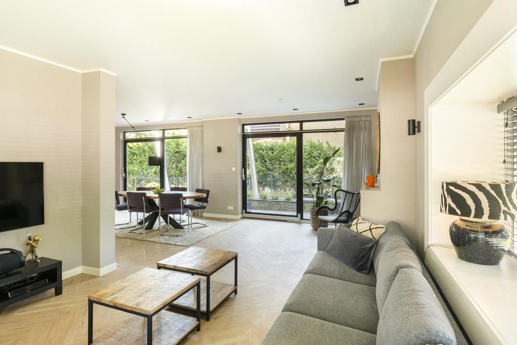 Suzannaland 5 Photo Blur 7