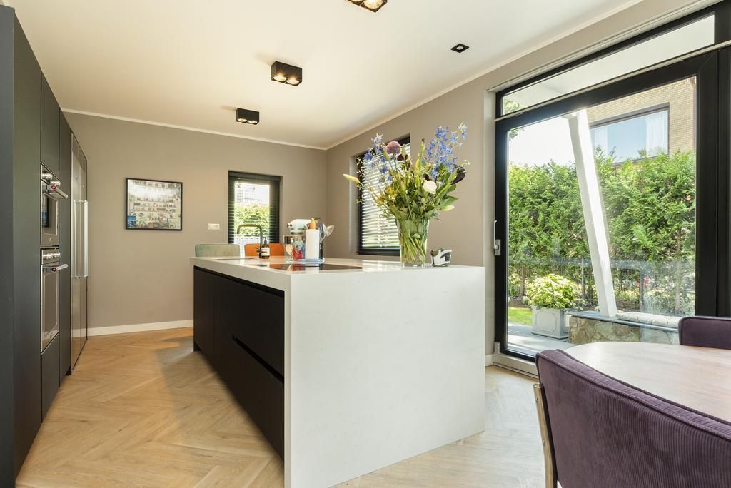 Suzannaland 5 Photo Blur 9