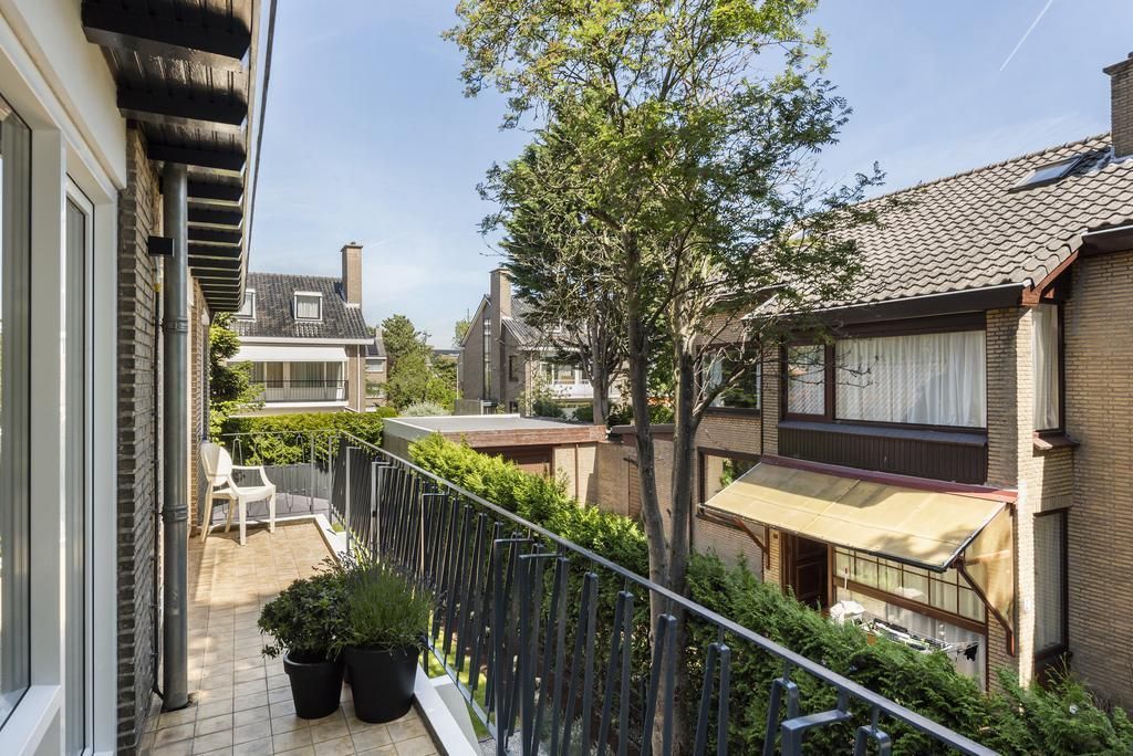 Suzannaland 5 Photo Blur 37