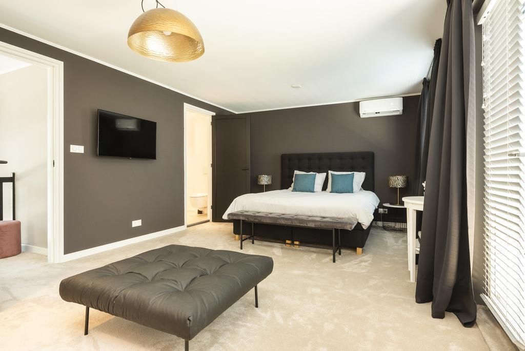 Suzannaland 5 Photo Blur 38