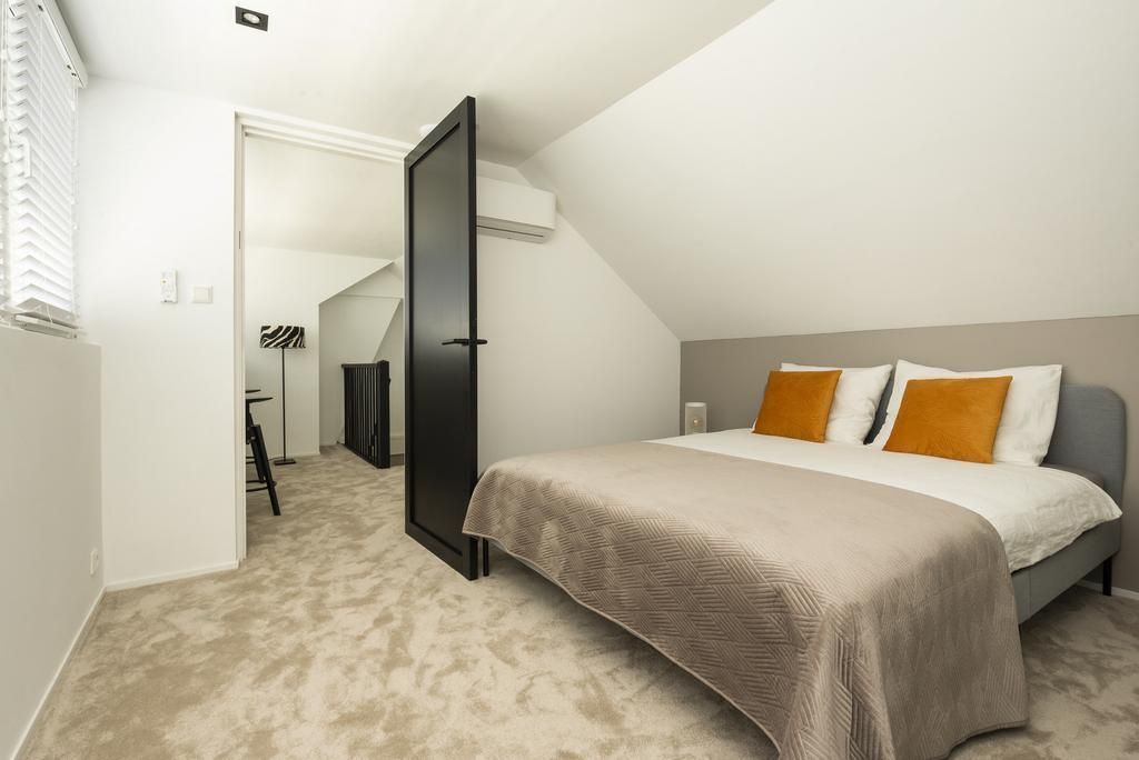 Suzannaland 5 Photo Blur 46