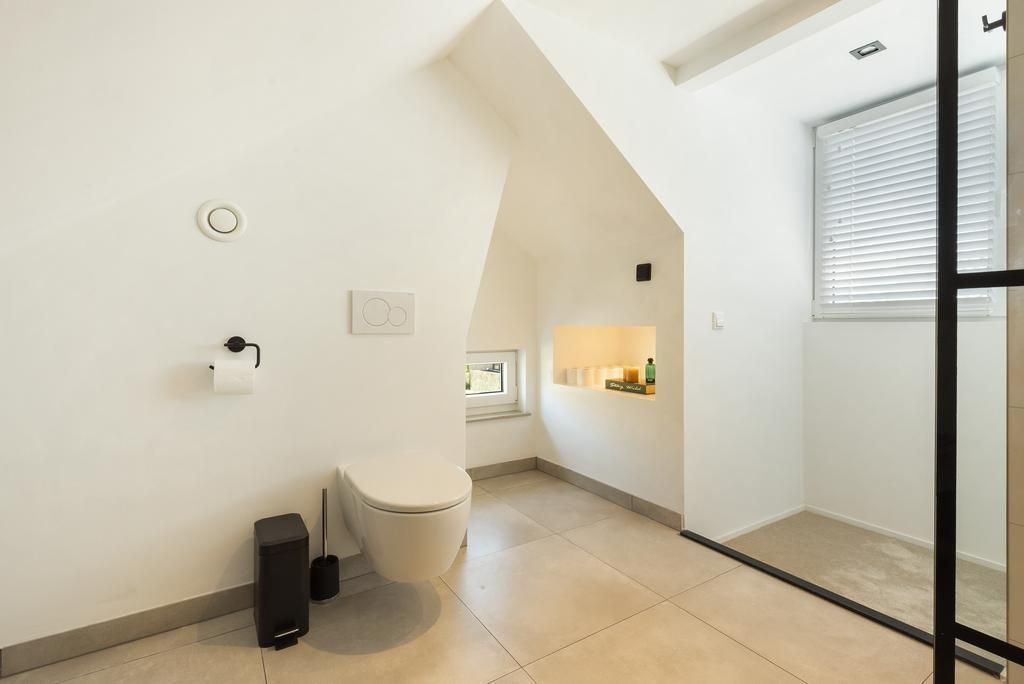 Suzannaland 5 Photo Blur 50