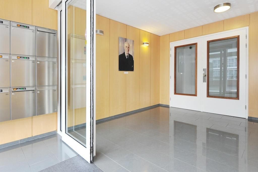 Burgemeester De Monchyplein 305 Photo Blur 2