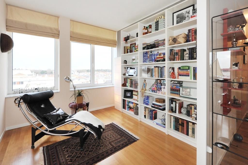 Burgemeester De Monchyplein 305 Photo Blur 8