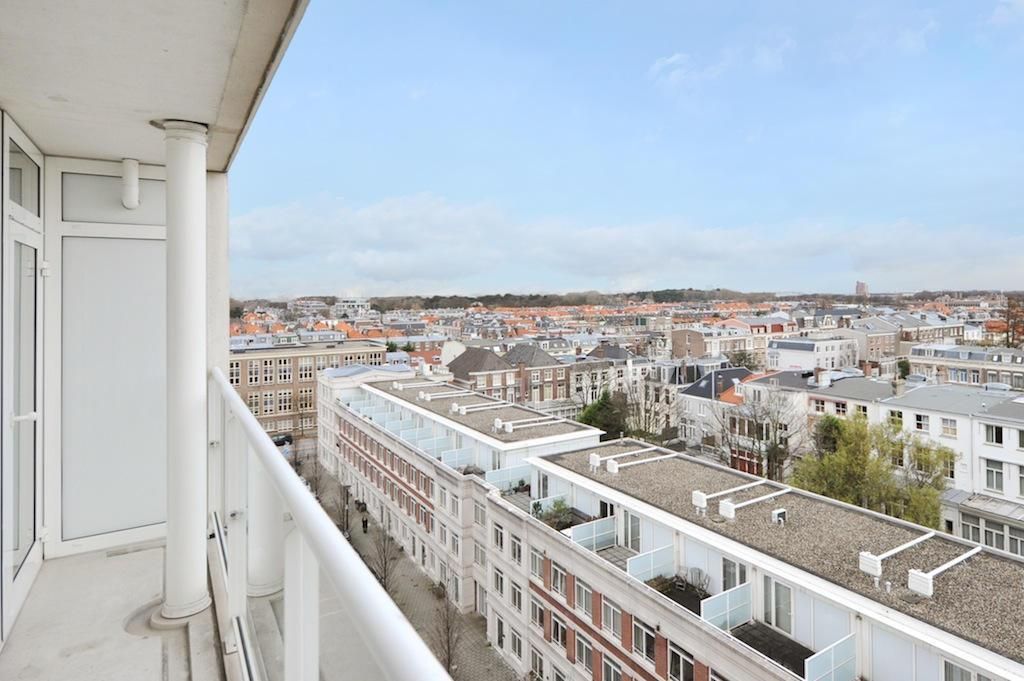 Burgemeester De Monchyplein 305 Photo Blur 24