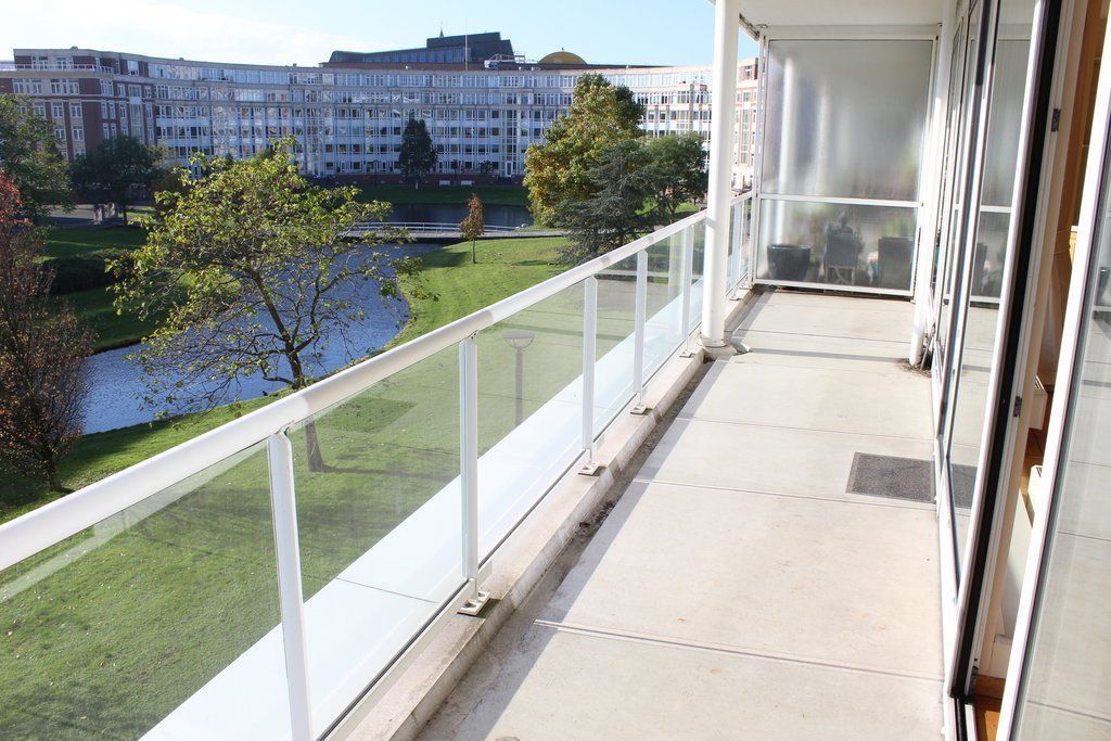 Burgemeester De Monchyplein 276 Photo Blur 4