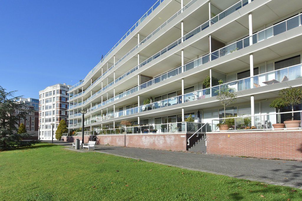 Burgemeester De Monchyplein 276 Photo Blur 15