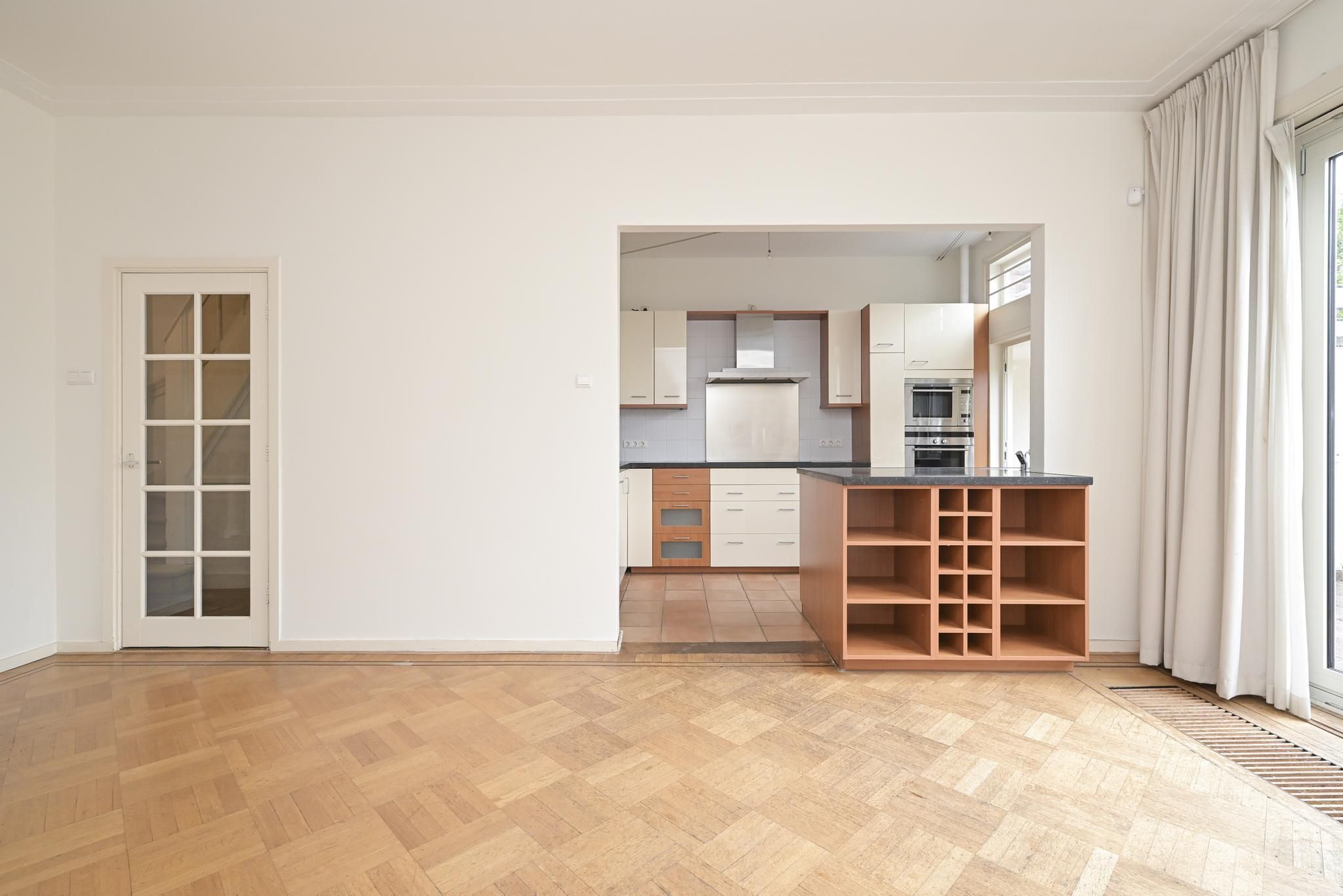 Van Alkemadelaan 98 Photo Blur 9