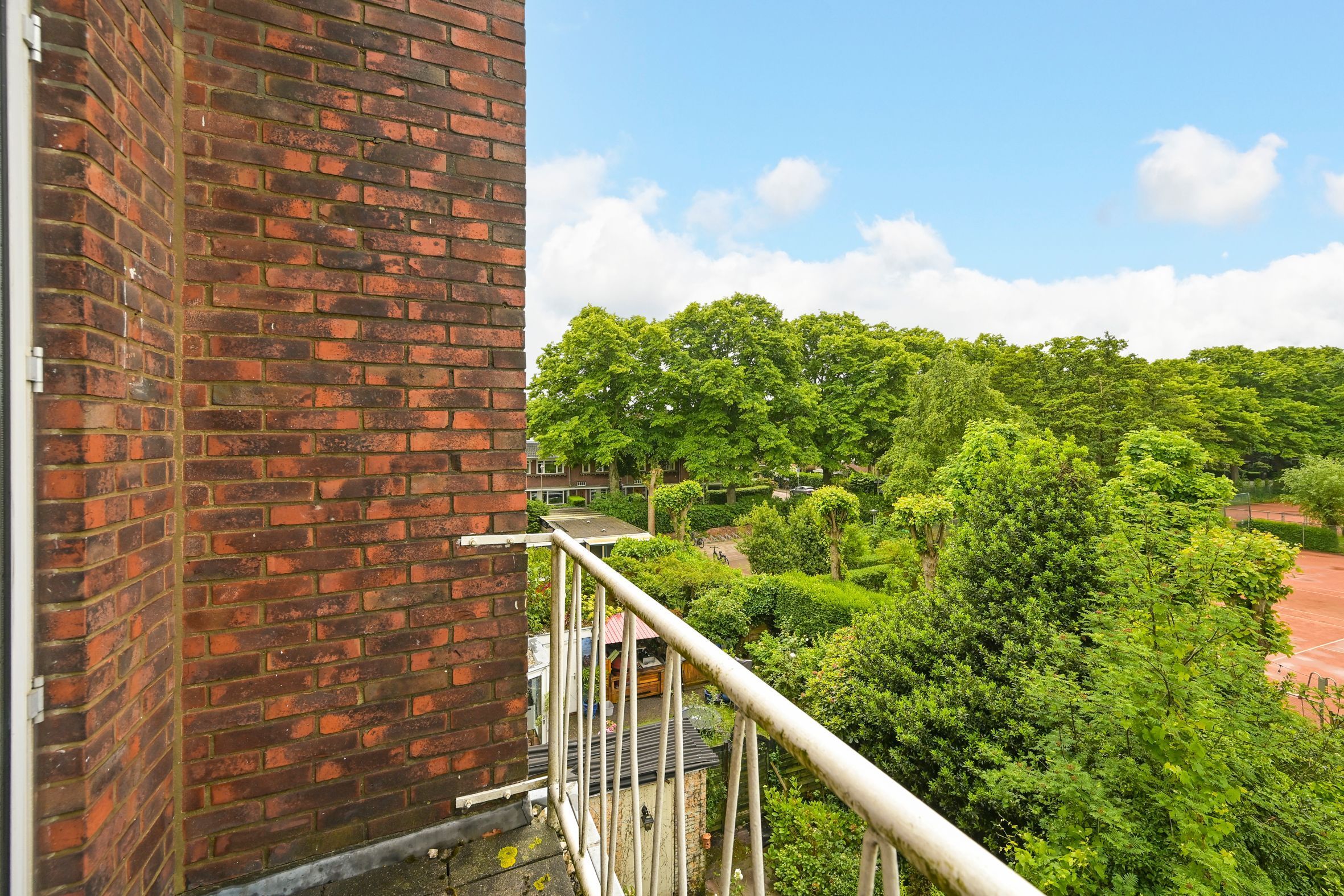 Van Alkemadelaan 98 Photo Blur 48