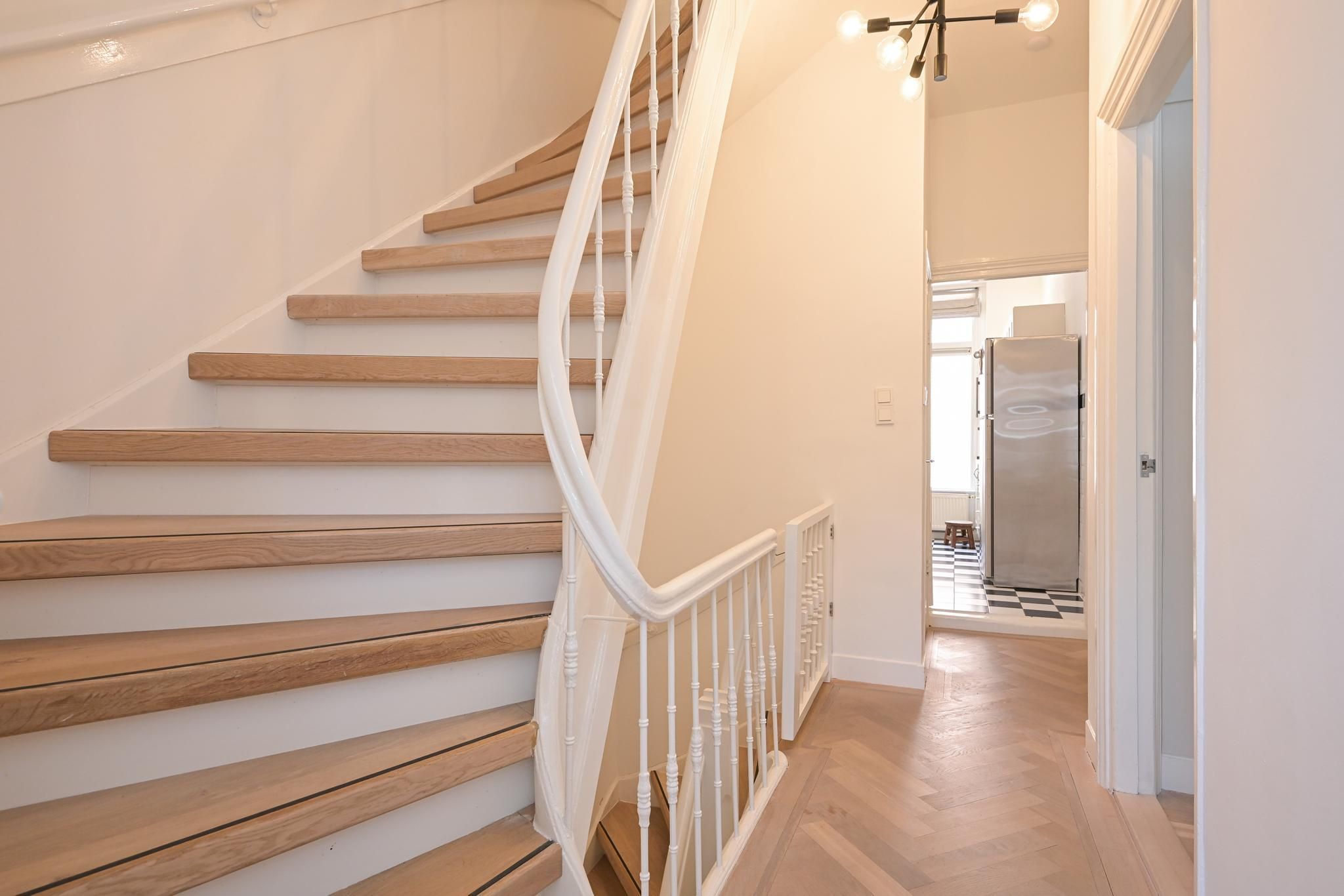 Anna Paulownastraat 51-A Photo Blur 4