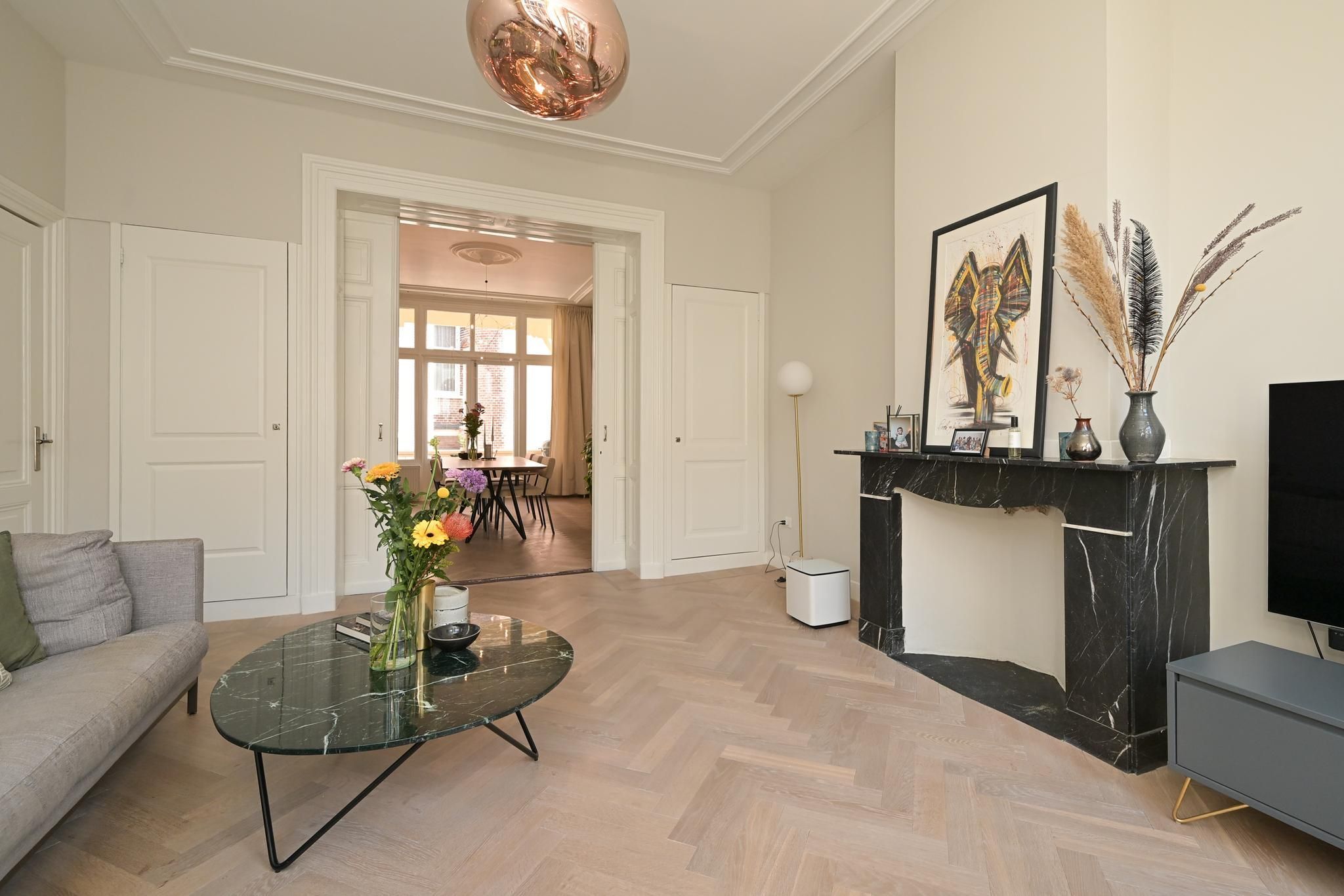 Anna Paulownastraat 51-A Photo Blur 0