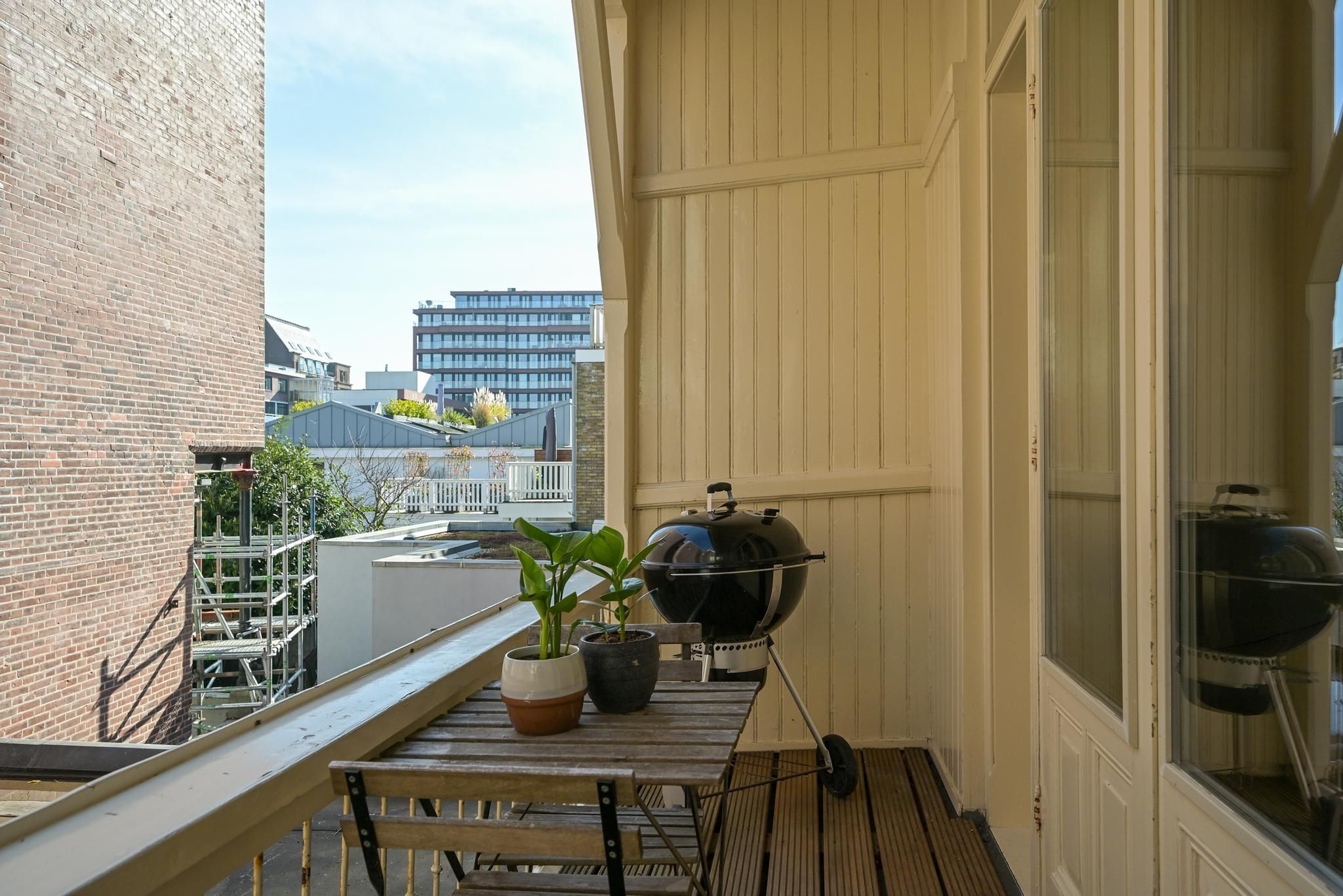 Anna Paulownastraat 51-A Photo Blur 13