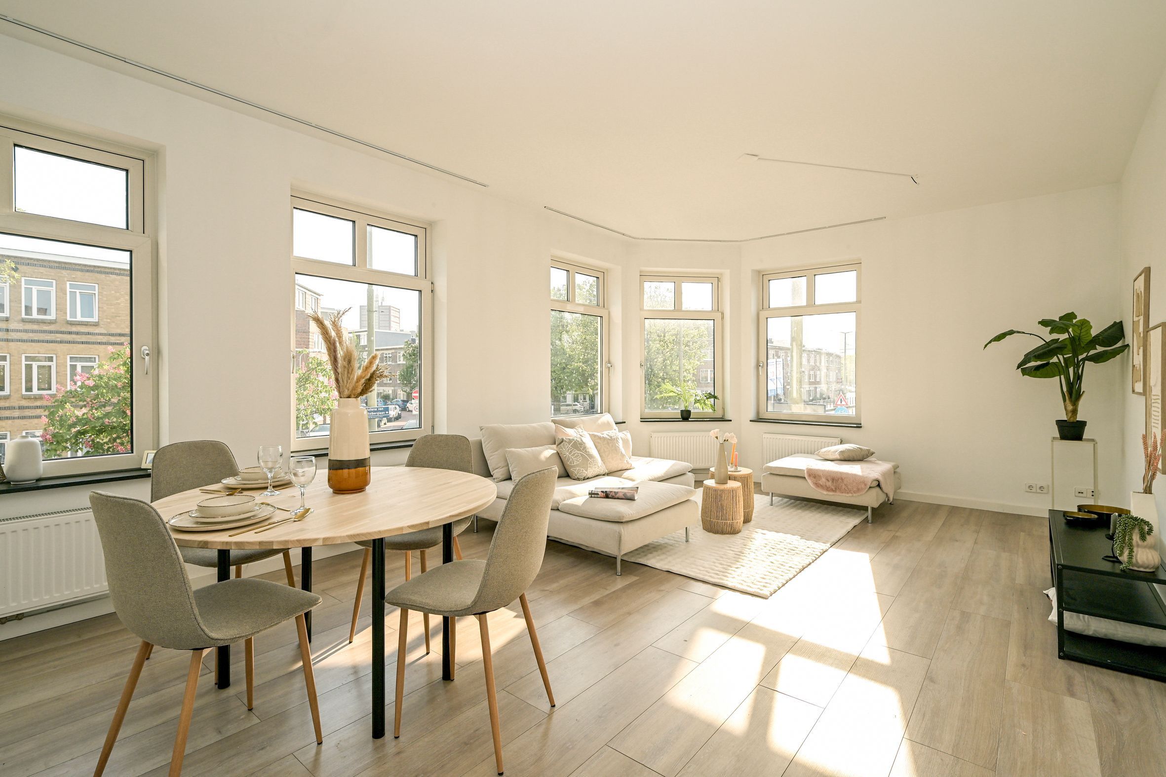 Stuyvesantplein 28 Photo Blur 1