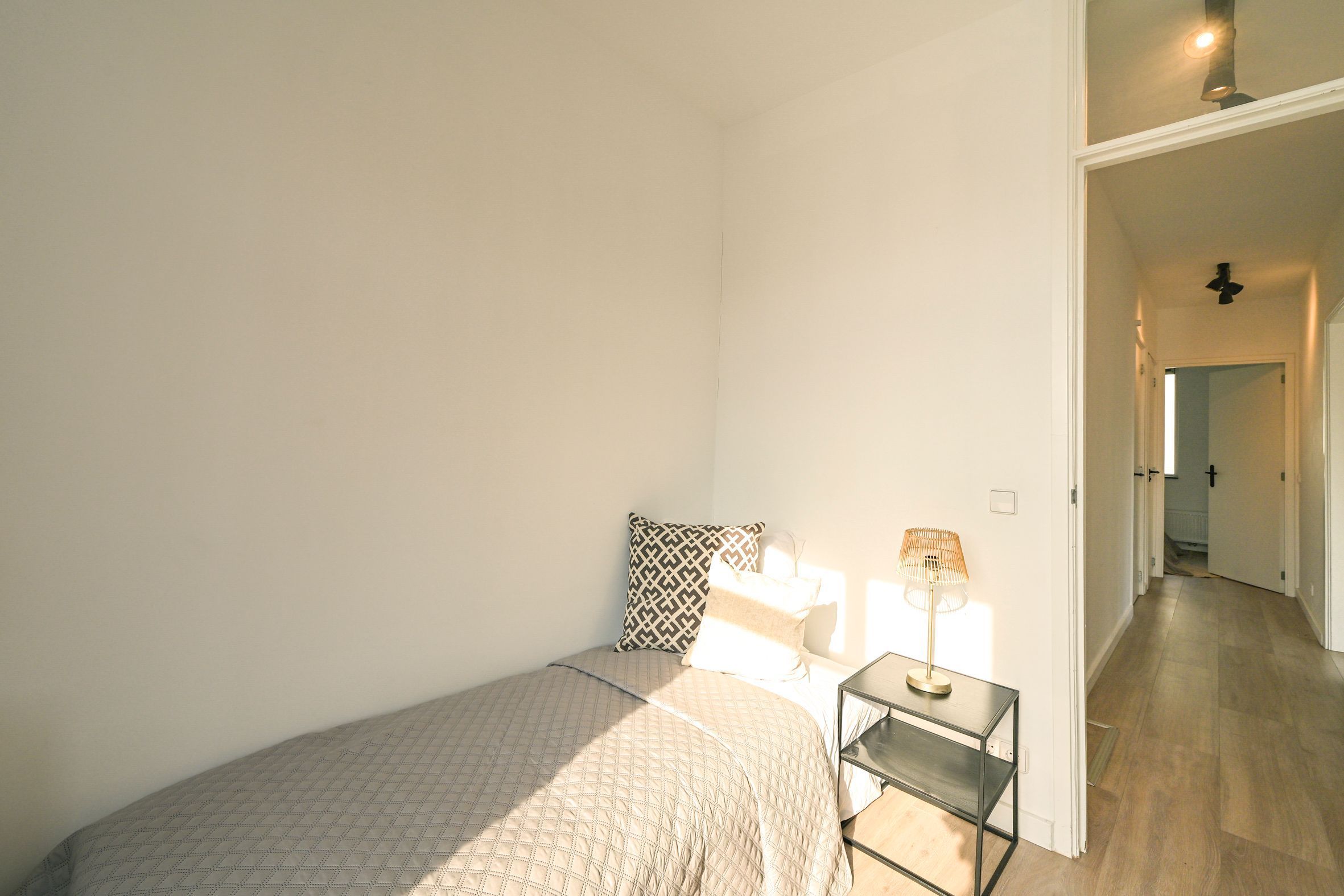 Stuyvesantplein 28 Photo Blur 20