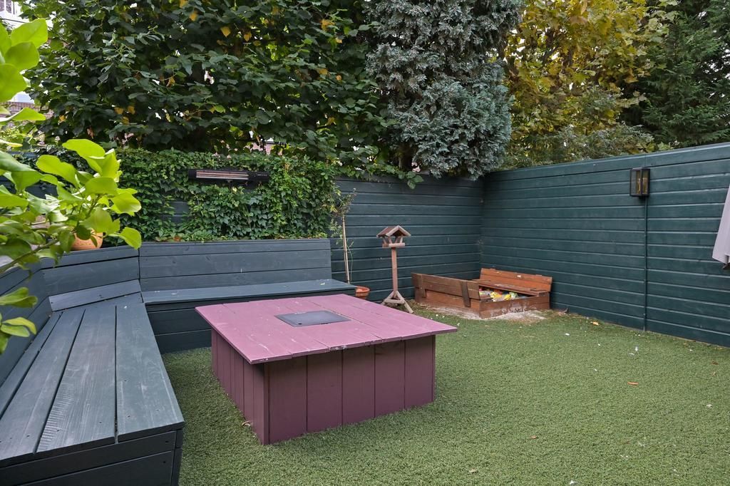 Van Nijenrodestraat 51 Photo Blur 26